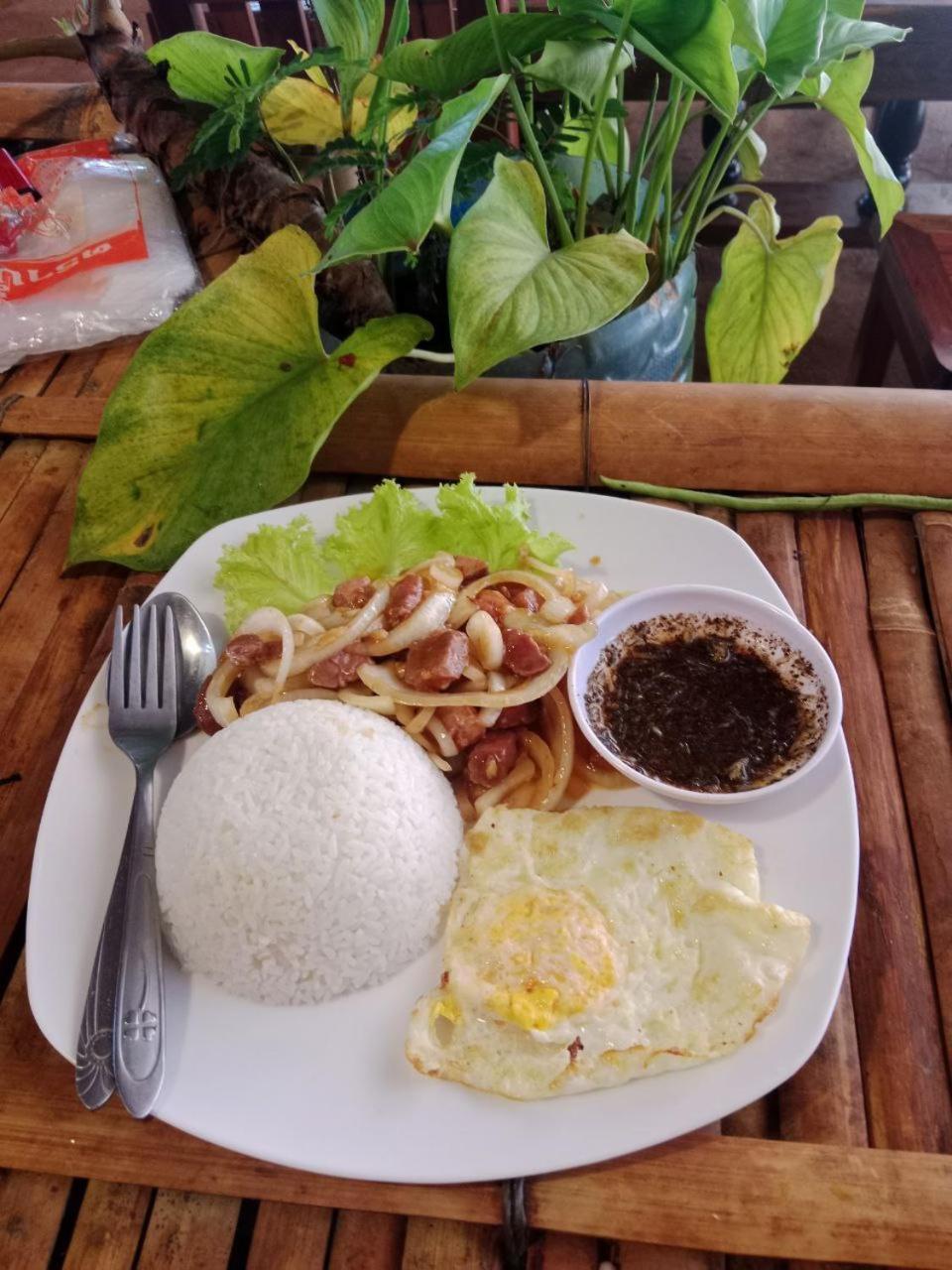 Backpacker Hostel And Jungle Trekking Banlung 外观 照片