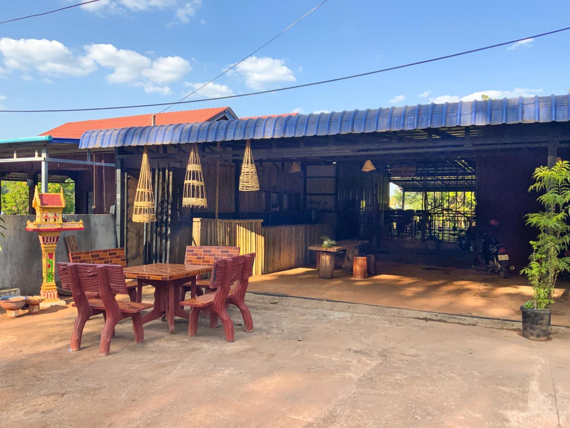 Backpacker Hostel And Jungle Trekking Banlung 外观 照片