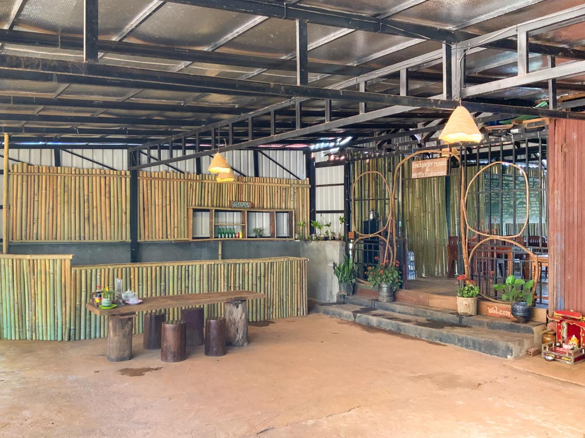 Backpacker Hostel And Jungle Trekking Banlung 外观 照片