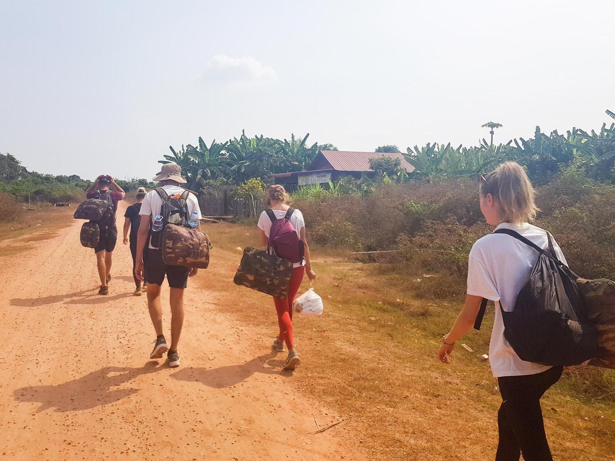 Backpacker Hostel And Jungle Trekking Banlung 外观 照片