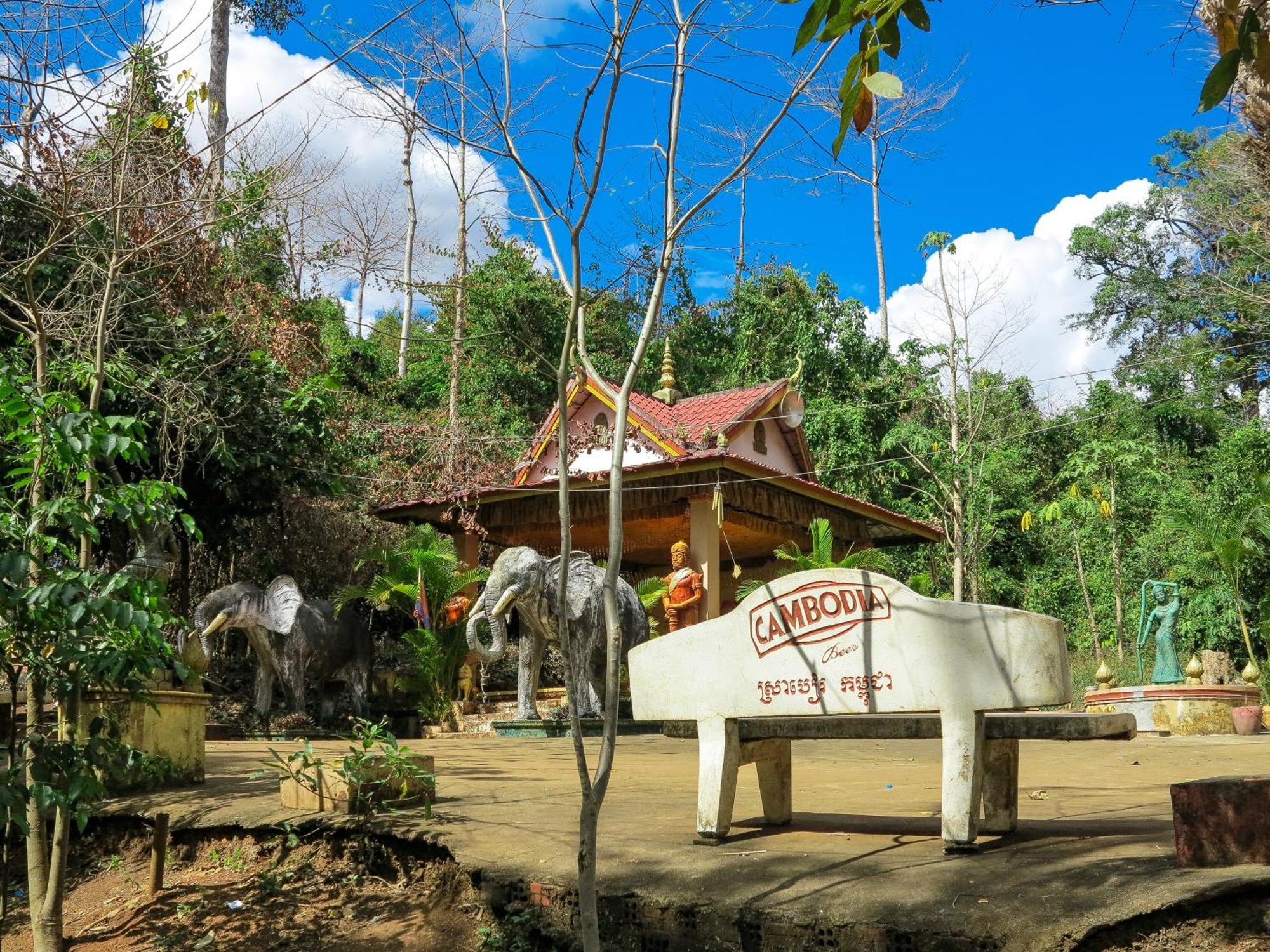 Backpacker Hostel And Jungle Trekking Banlung 外观 照片