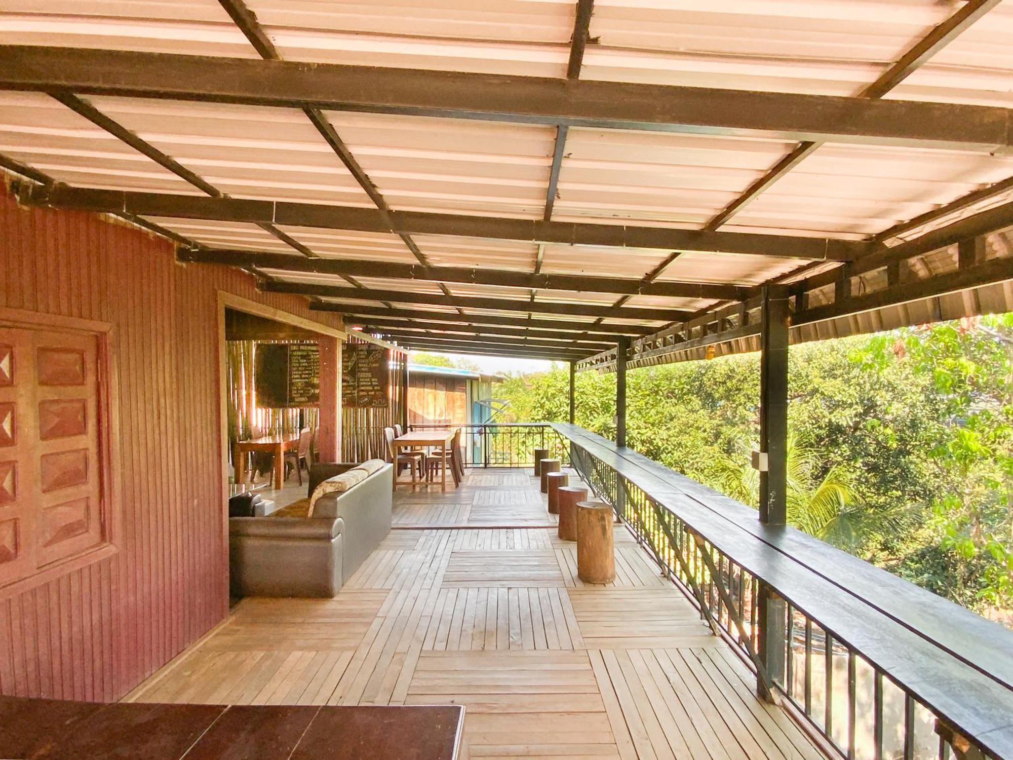 Backpacker Hostel And Jungle Trekking Banlung 外观 照片